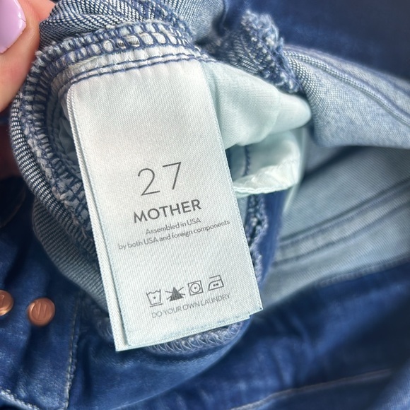 MOTHER •27• The Triple Stack Looker in Wish On A Star Jeans - Picture 9 of 13
